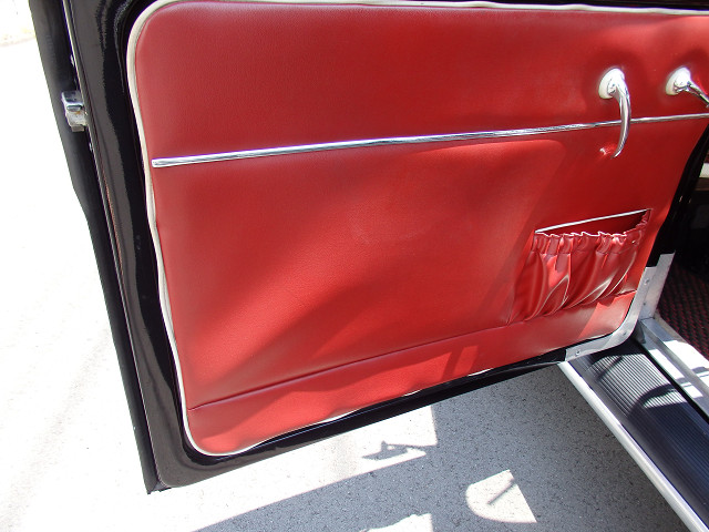 ��⃏�[�Q���r�[�g�� 1956�N�� TYPE-1 OVAL