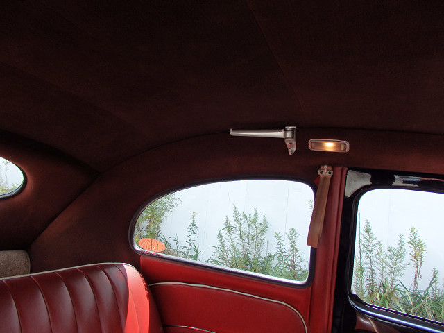 ��⃏�[�Q���r�[�g�� 1956�N�� TYPE-1 OVAL