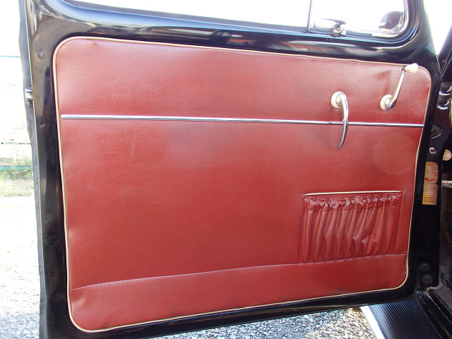 ��⃏�[�Q���r�[�g�� 1957�N�� TYPE-1 OVAL