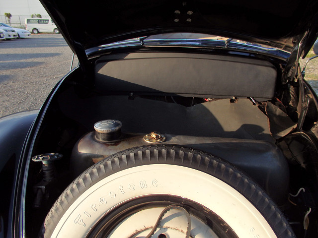 ��⃏�[�Q���r�[�g�� 1957�N�� TYPE-1 OVAL