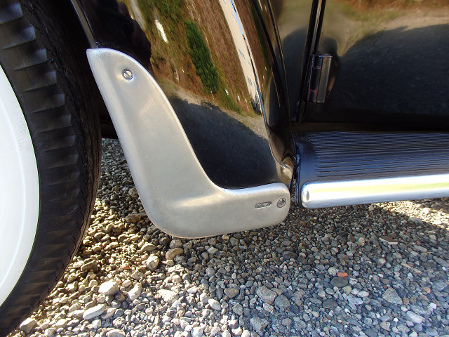 ��⃏�[�Q���r�[�g�� 1957�N�� TYPE-1 OVAL