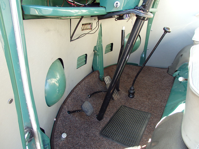 ��⃏�[�Q���o�X 1966�N�� TYPE-2 KOMBI